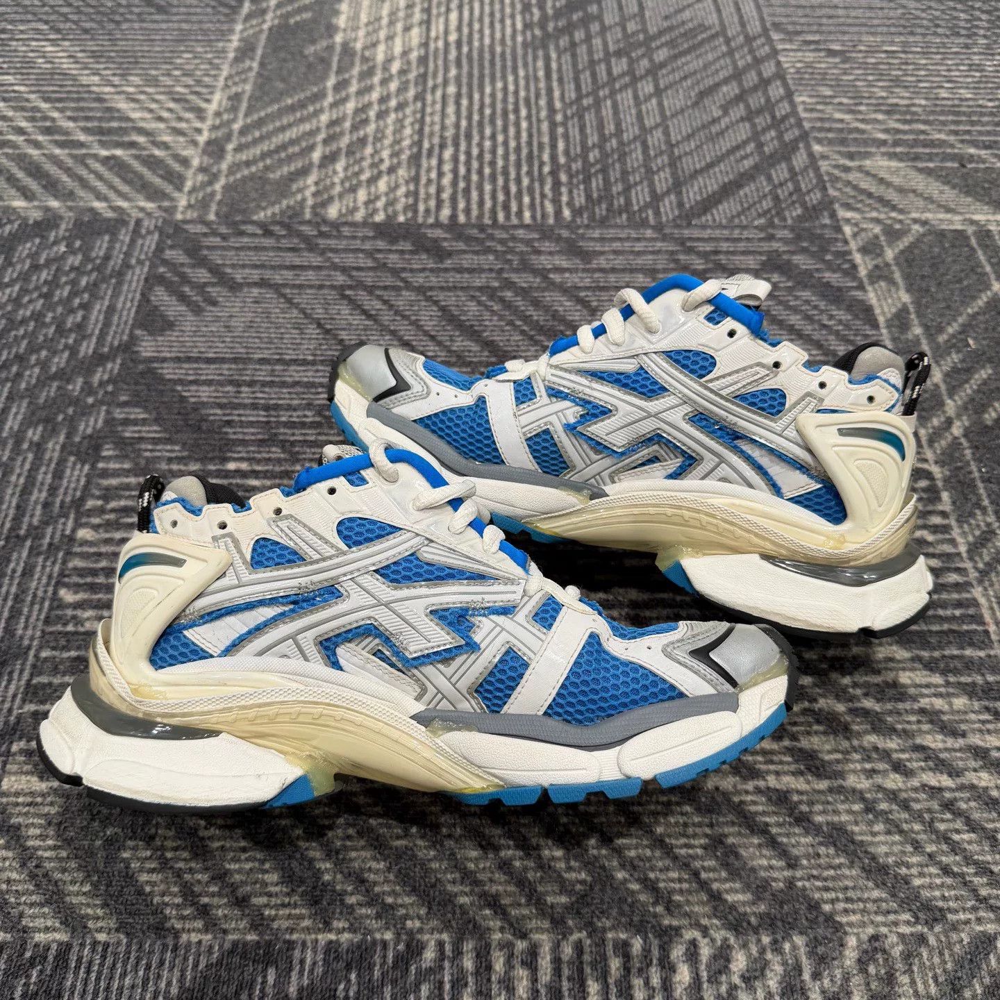 Balenciaga Balenciaga Runner Low Sneakers Size 41 Size US 8 / EU 41 - 5 Thumbnail