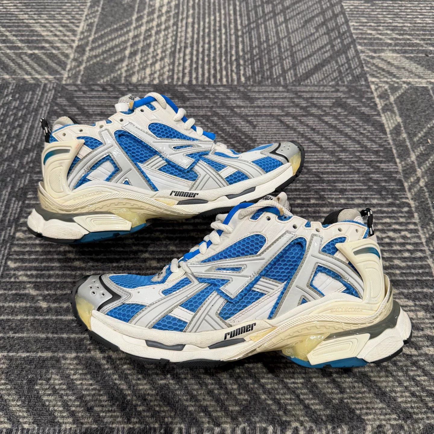 Balenciaga Balenciaga Runner Low Sneakers Size 41 Size US 8 / EU 41 - 4 Thumbnail