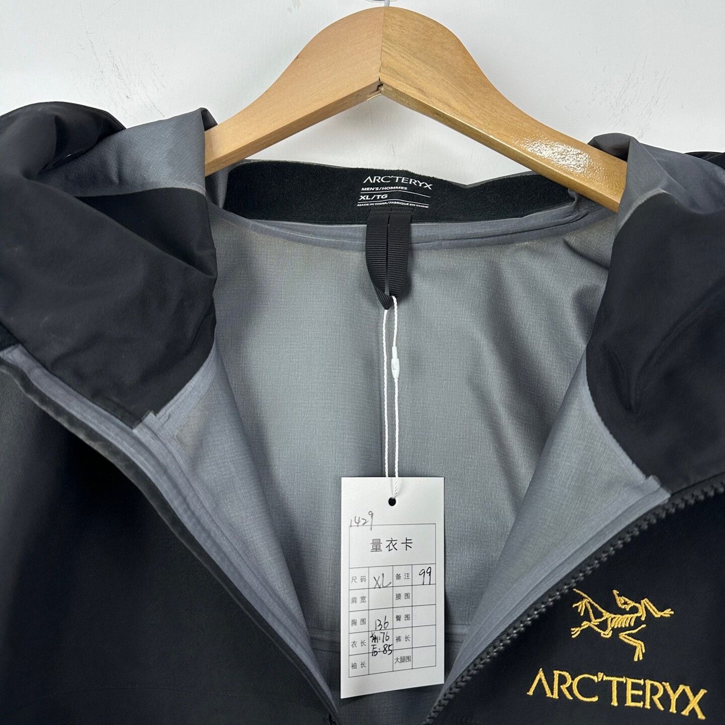 Arc'teryx Arcteryx Alpha SV Shell Jacket XL Size US XL / EU 56 / 4 - 3 Thumbnail