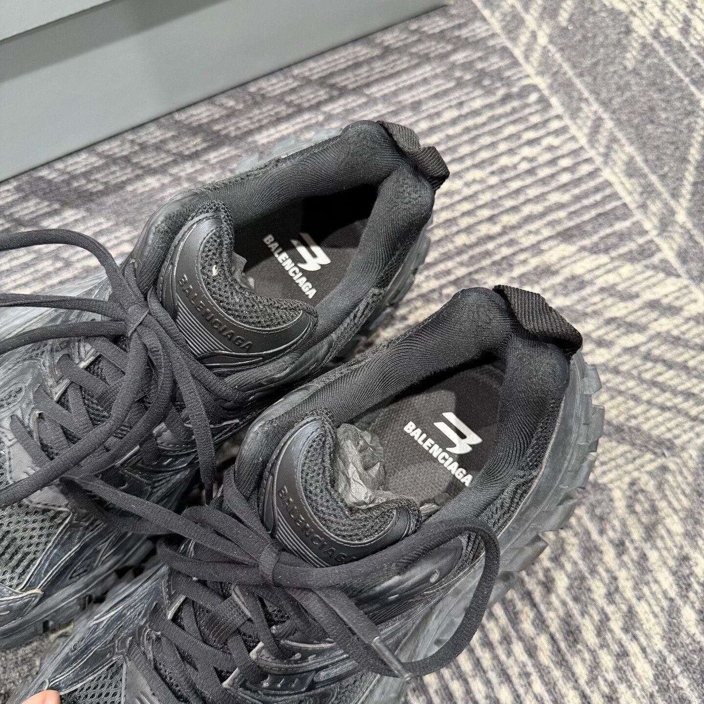 Balenciaga Balenciaga Bouncer Vintage Tire Shoes Size US 9 / EU 42 - 6 Thumbnail