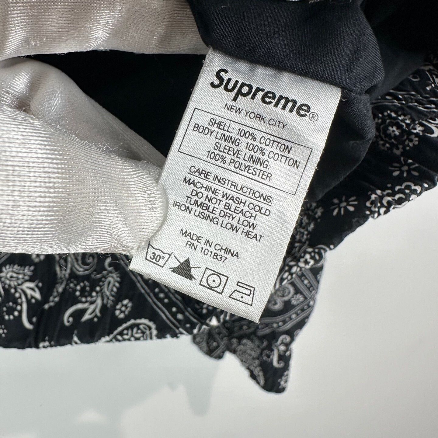 Supreme Supreme Bandana Zip Jacket Size M Size US M / EU 48-50 / 2 - 5 Thumbnail