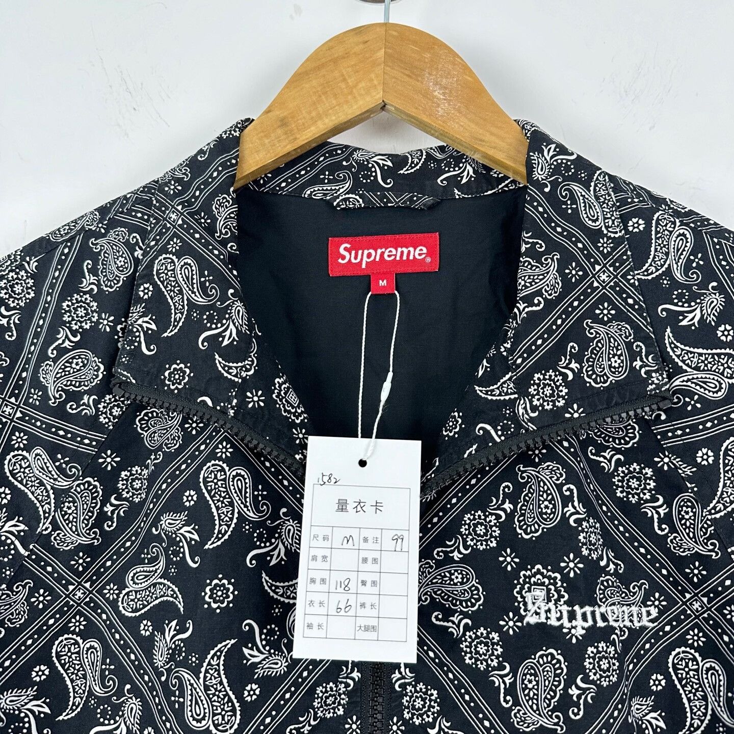 Supreme Supreme Bandana Zip Jacket Size M Size US M / EU 48-50 / 2 - 3 Thumbnail