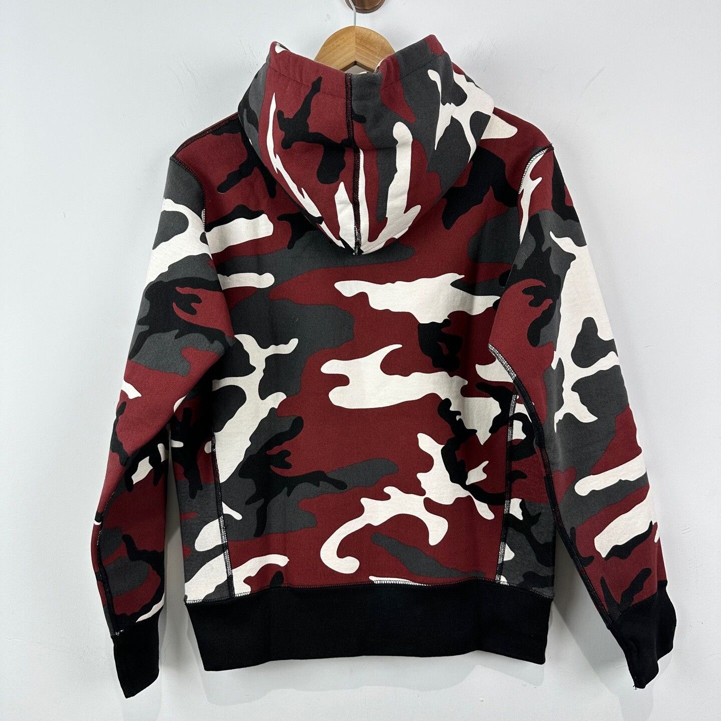 Supreme Supreme Red Camo Box Logo Hoodie Size US S / EU 44-46 / 1 - 2 Thumbnail