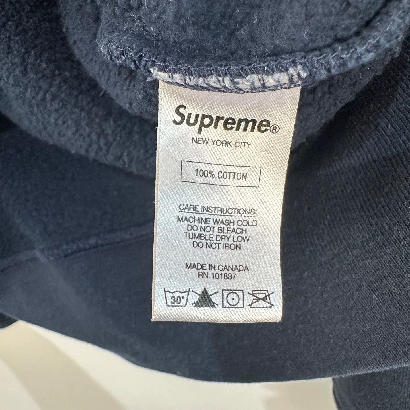 Supreme Supreme Don't Be A Dick Sweatshirt Size US M / EU 48-50 / 2 - 5 Thumbnail