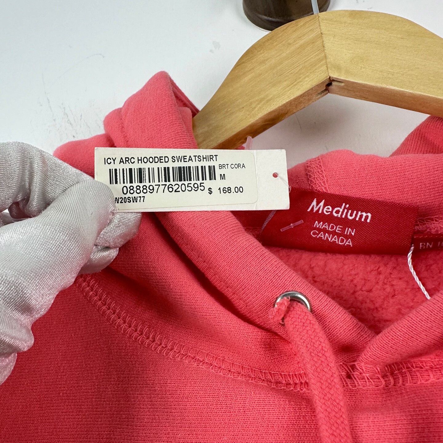 Supreme Supreme Pink Ice Logo Hoodie Size US M / EU 48-50 / 2 - 5 Thumbnail