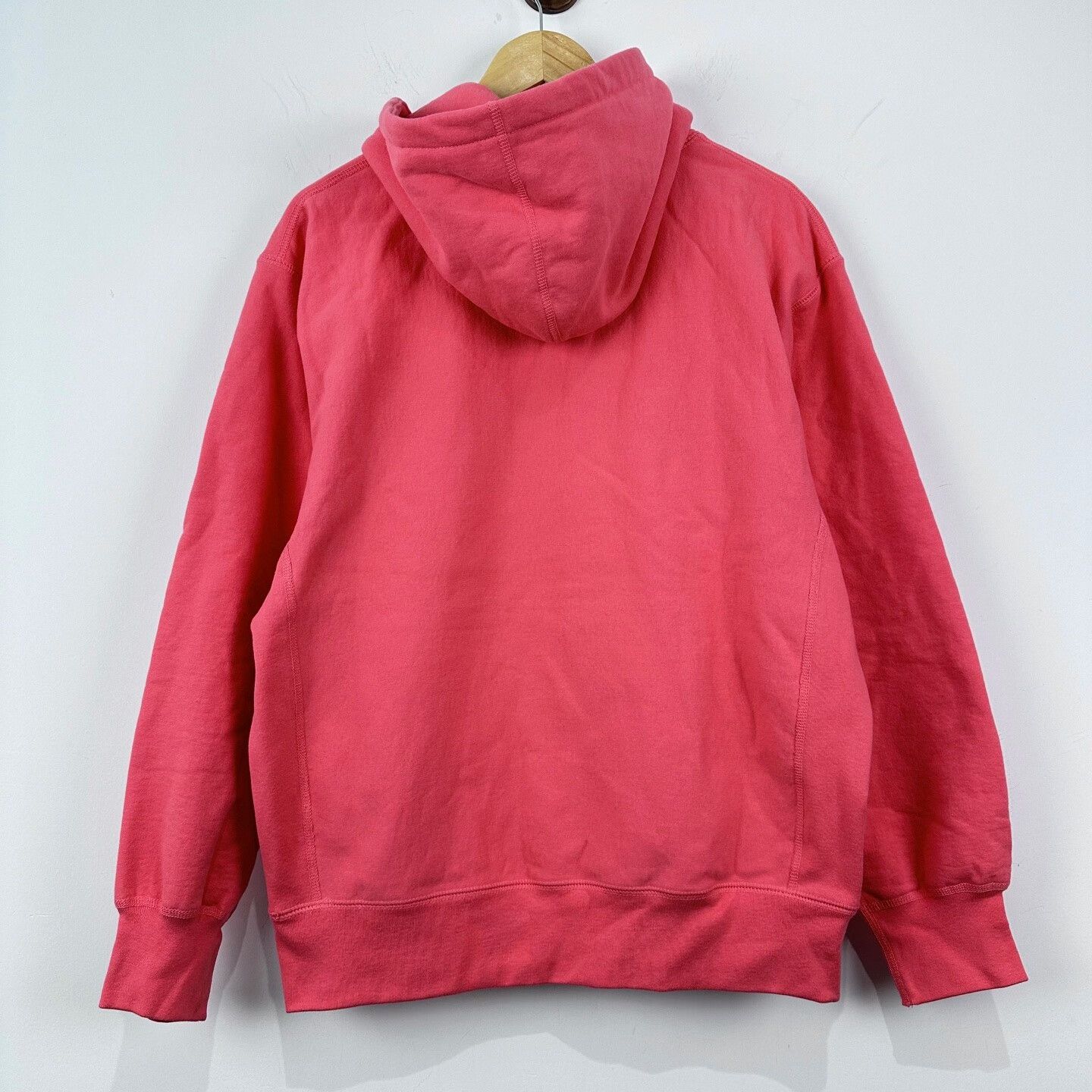 Supreme Supreme Pink Ice Logo Hoodie Size US M / EU 48-50 / 2 - 2 Thumbnail