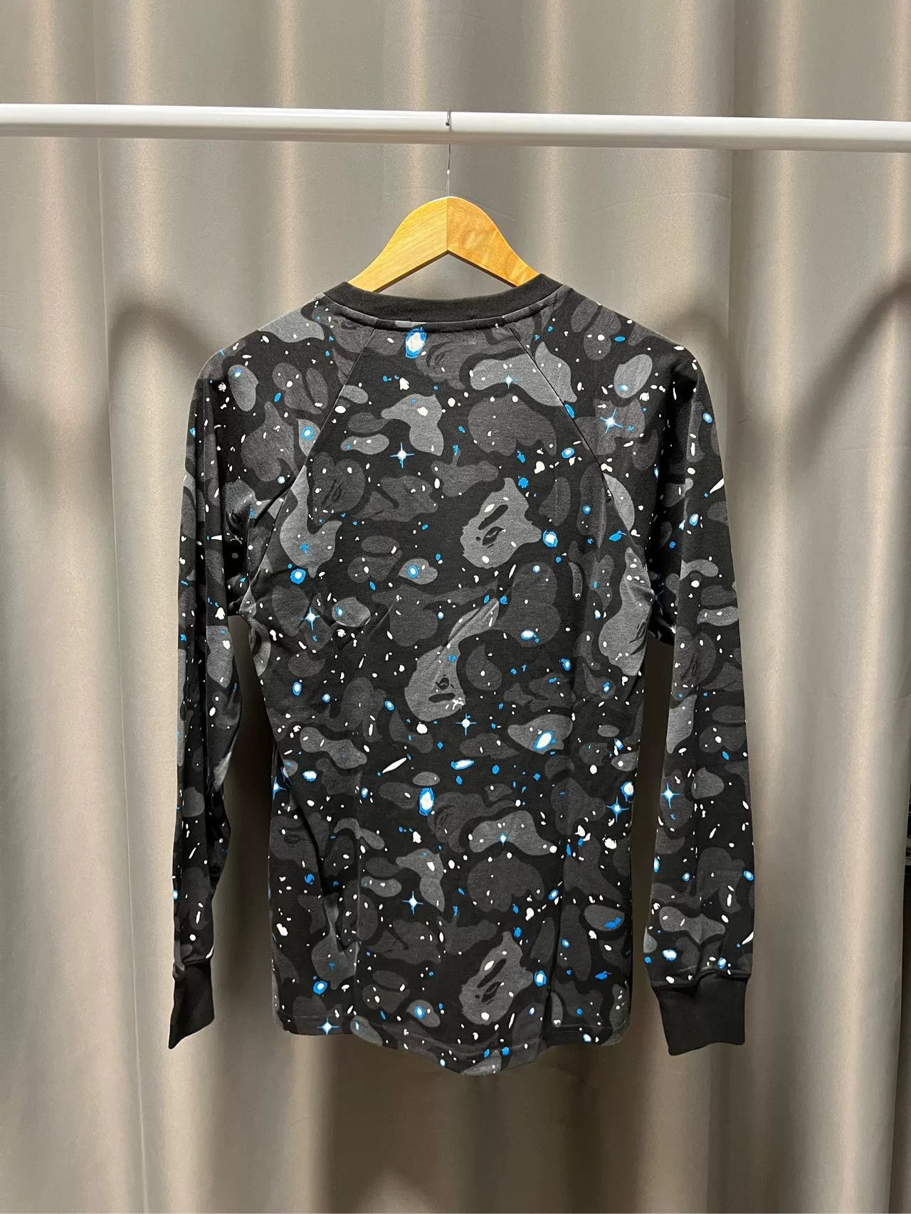 Bape Bape Glow in the Dark Long Sleeve Tee Size US S / EU 44-46 / 1 - 2 Thumbnail