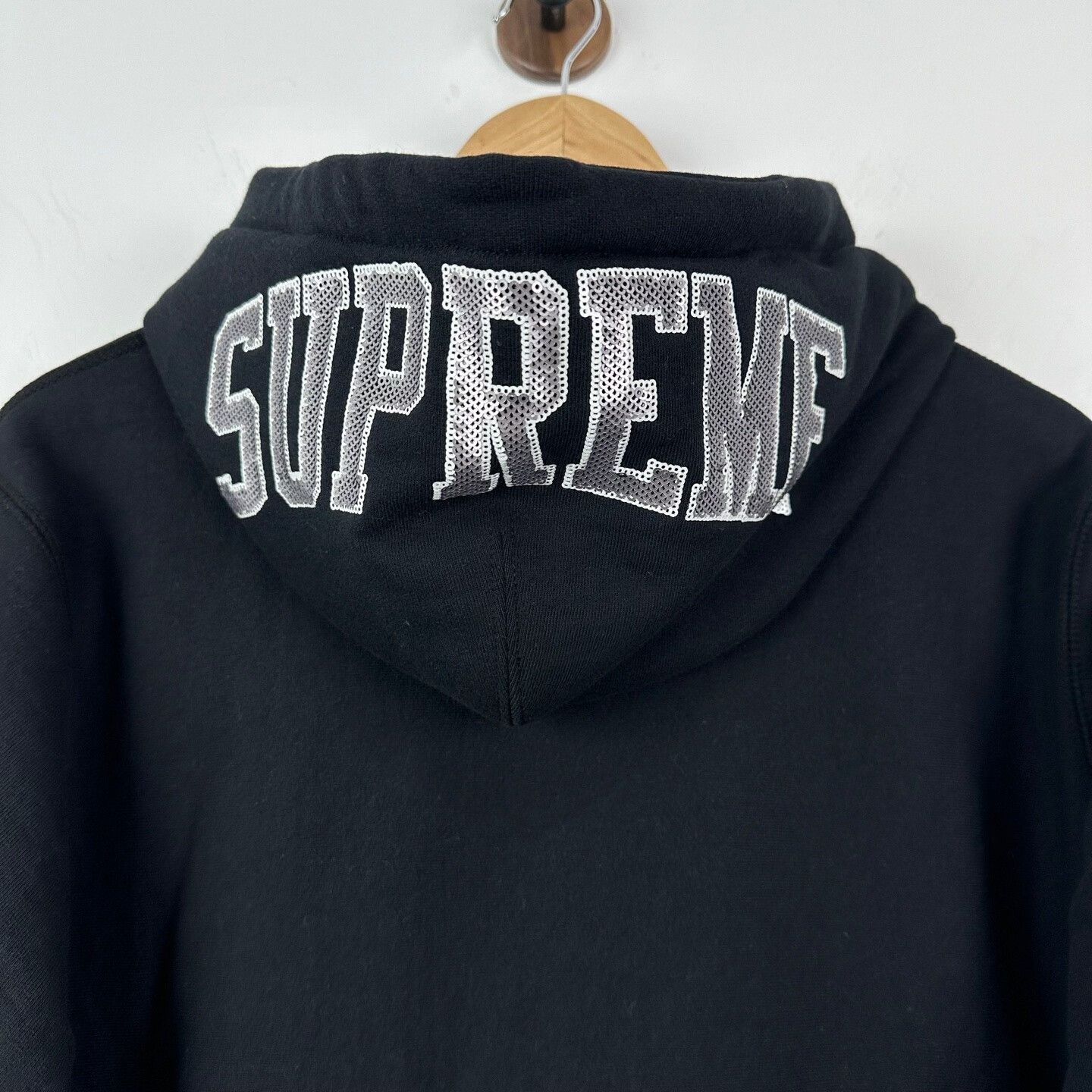 Supreme Supreme Arc Logo Hoodie M Size Size US M / EU 48-50 / 2 - 4 Thumbnail