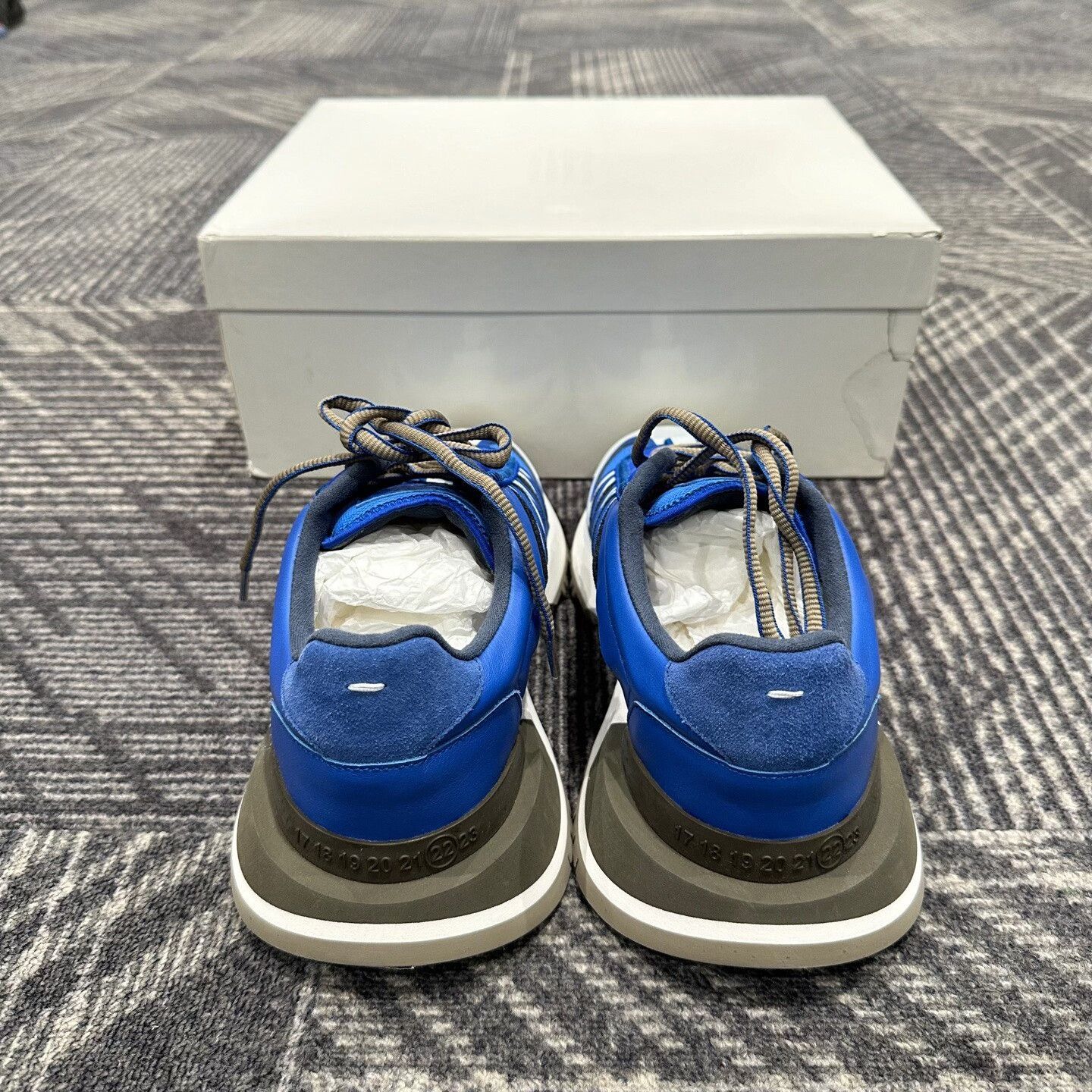 Maison Margiela Maison Margiela Low Top Sneakers Size 40 Size US 7 / EU 40 - 3 Thumbnail