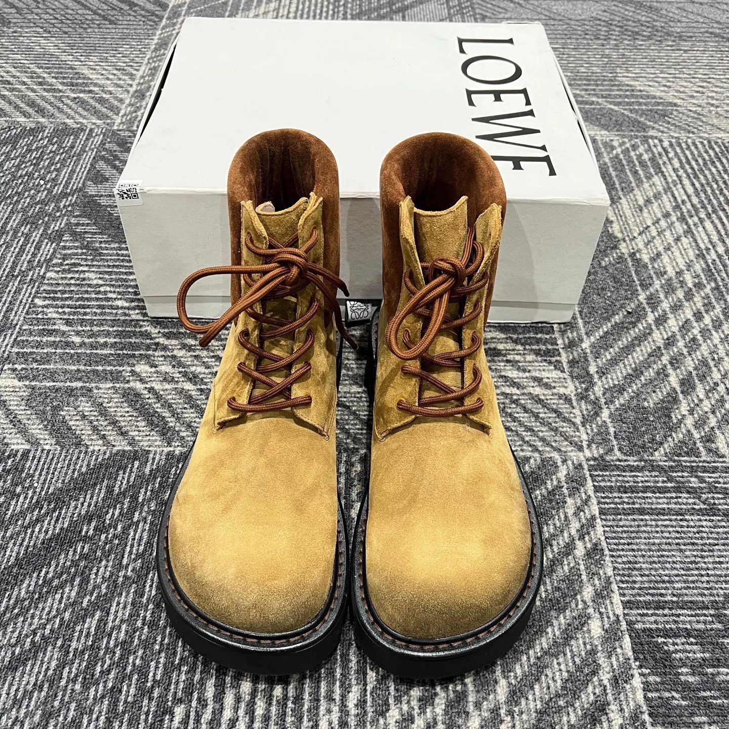 Loewe Loewe Sierra Yellow Suede Ankle Boots Size US 11 / EU 44 - 2 Thumbnail