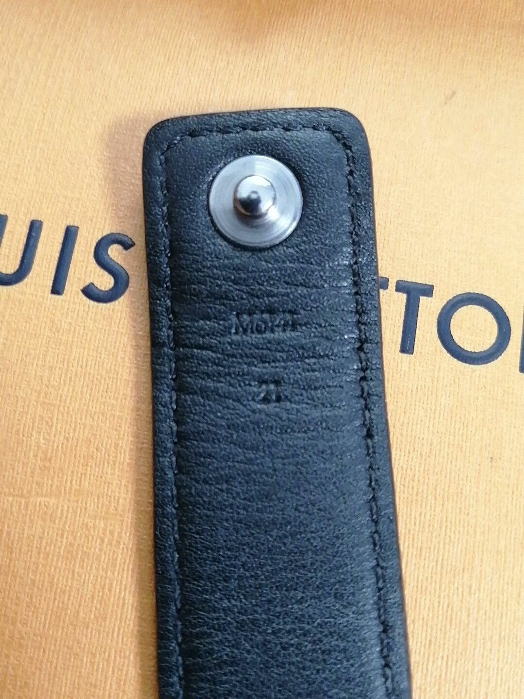 Louis Vuitton Louis Vuitton Monogram Bracelet Size ONE SIZE - 7 Thumbnail