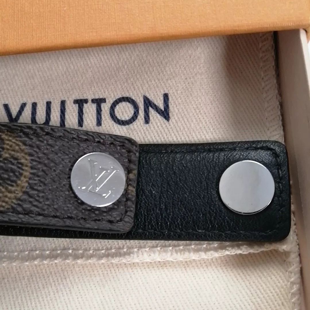 Louis Vuitton Louis Vuitton Monogram Bracelet Size ONE SIZE - 3 Thumbnail