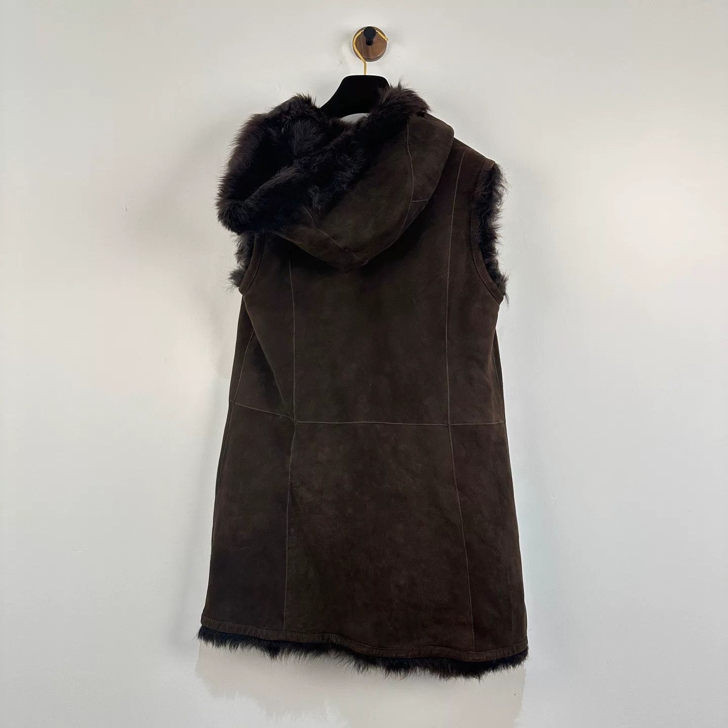 Louis Vuitton Louis Vuitton Reversible Fur Hooded Vest Size S / US 4 / IT 40 - 2 Thumbnail