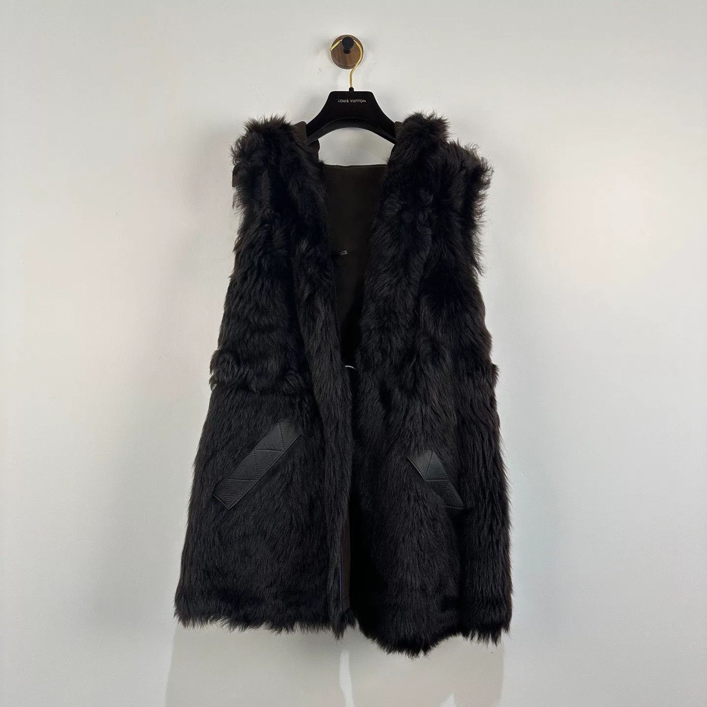 Louis Vuitton Louis Vuitton Reversible Fur Hooded Vest Size S / US 4 / IT 40 - 3 Thumbnail