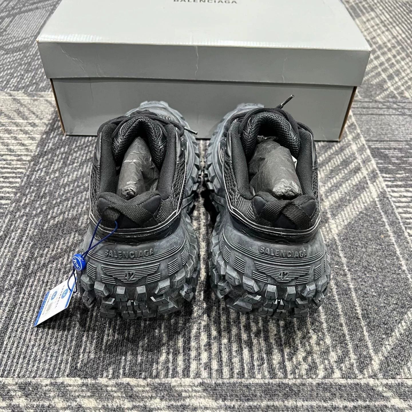 Balenciaga Balenciaga Bouncer Retro Tire Shoes Size US 9 / EU 42 - 3 Thumbnail