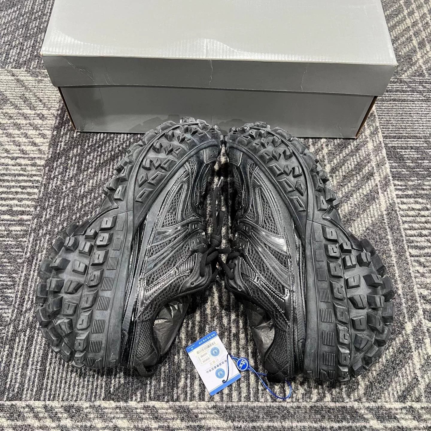 Balenciaga Balenciaga Bouncer Retro Tire Shoes Size US 9 / EU 42 - 5 Thumbnail