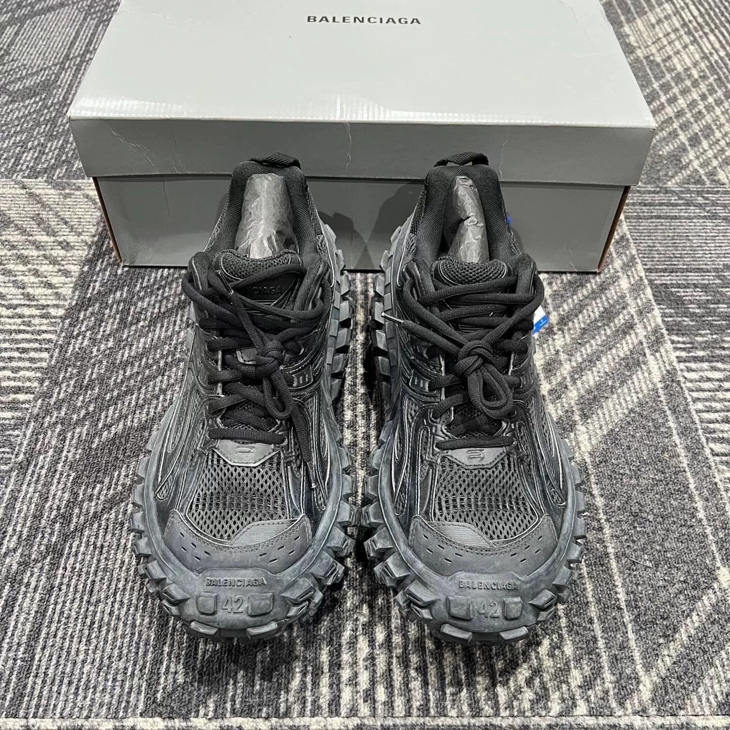 Balenciaga Balenciaga Bouncer Retro Tire Shoes Size US 9 / EU 42 - 2 Thumbnail