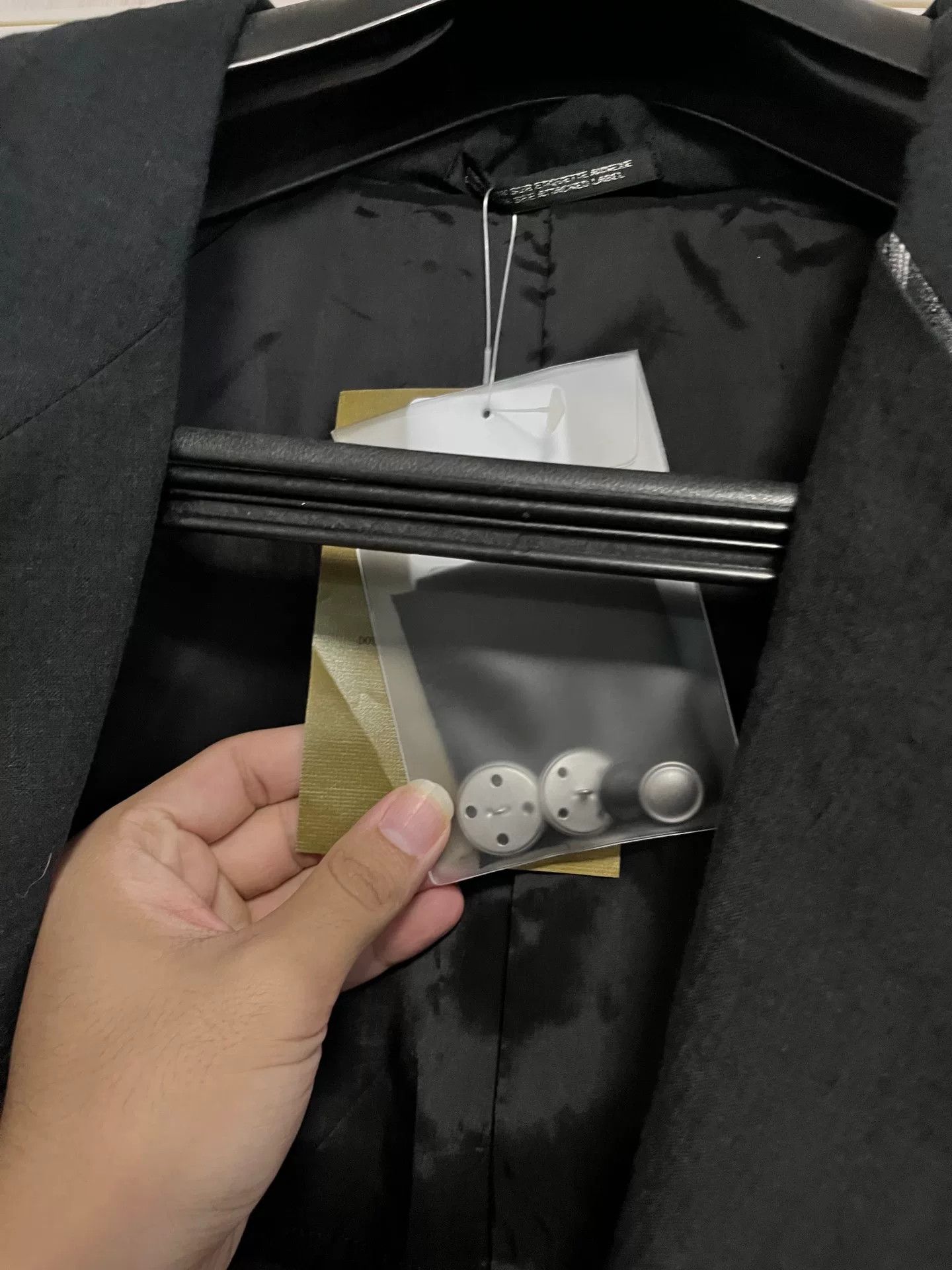 Yohji Yamamoto Yohji Yamamoto Black Button-Up Jacket Size US XL / EU 56 / 4 - 3 Thumbnail