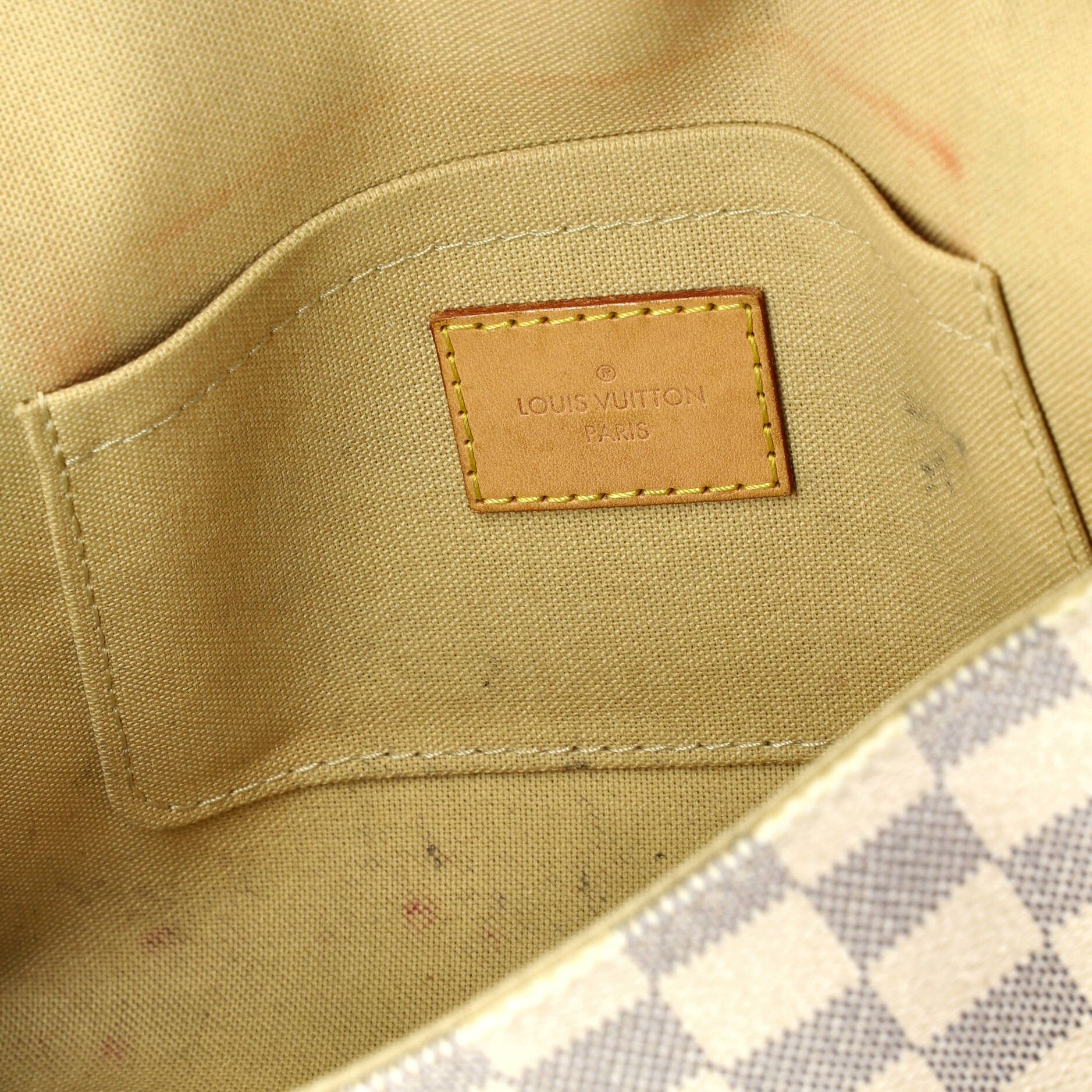 Louis Vuitton Favorite Handbag Size ONE SIZE - 6 Thumbnail
