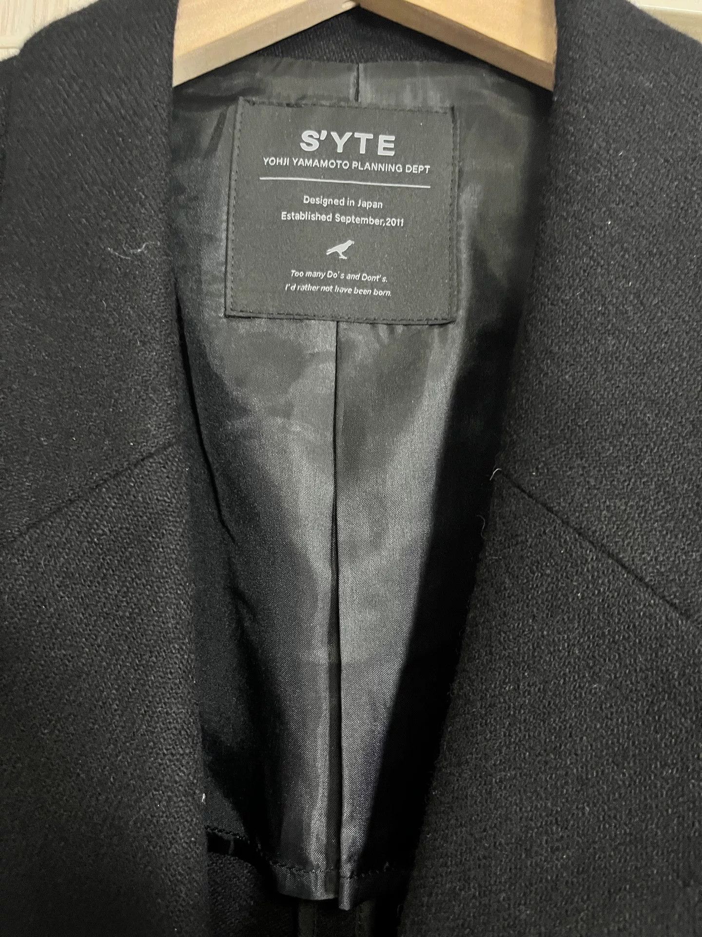 Yohji Yamamoto Yohji Yamamoto Pleated Thorn Rose Coat Size US L / EU 52-54 / 3 - 4 Thumbnail