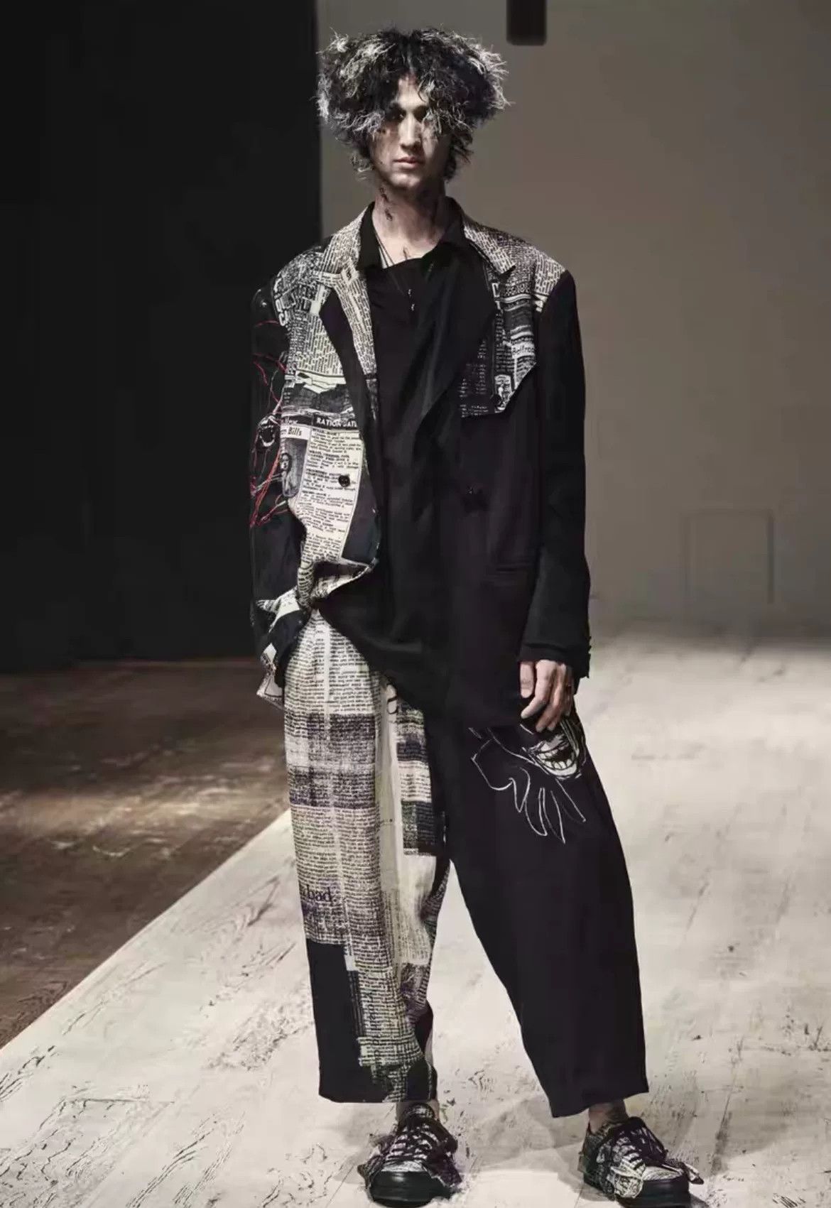 Yohji Yamamoto Yohji Yamamoto Newspaper Print Jacket Size US M / EU 48-50 / 2 - 6 Thumbnail