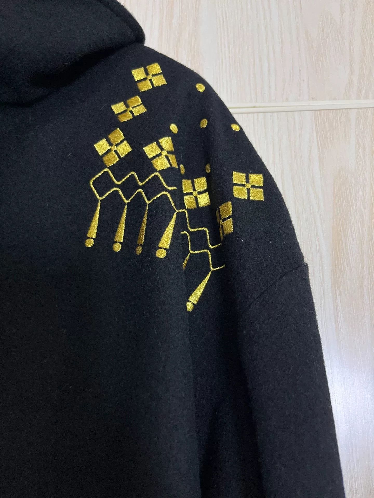 Yohji Yamamoto Yohji Yamamoto 92AW Gold Embroidered Jacket Size US L / EU 52-54 / 3 - 2 Thumbnail