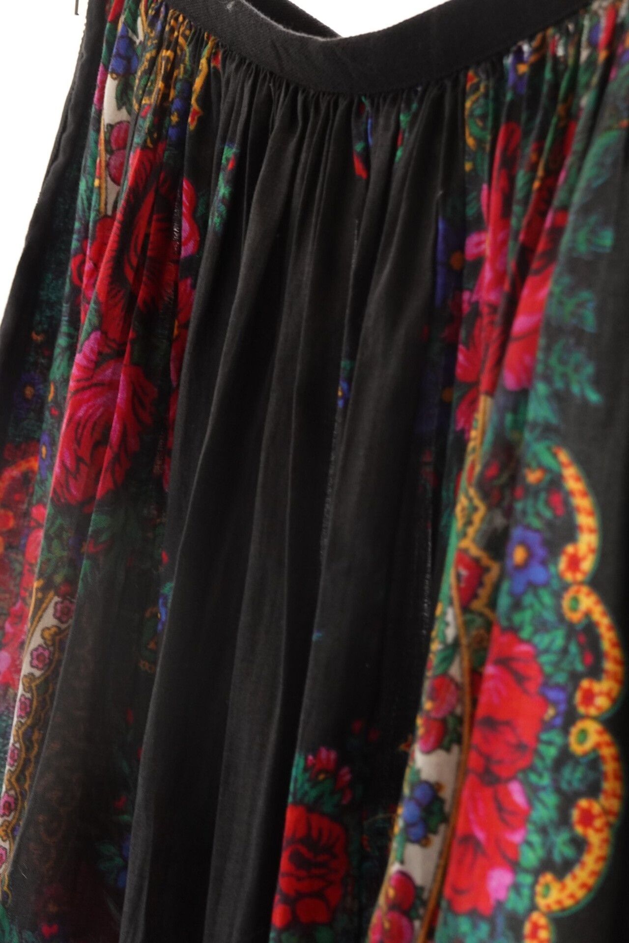 Comme des Garcons Floral Pleated Skirt by CDG Size 24" / US 00 / IT 34 - 6 Thumbnail