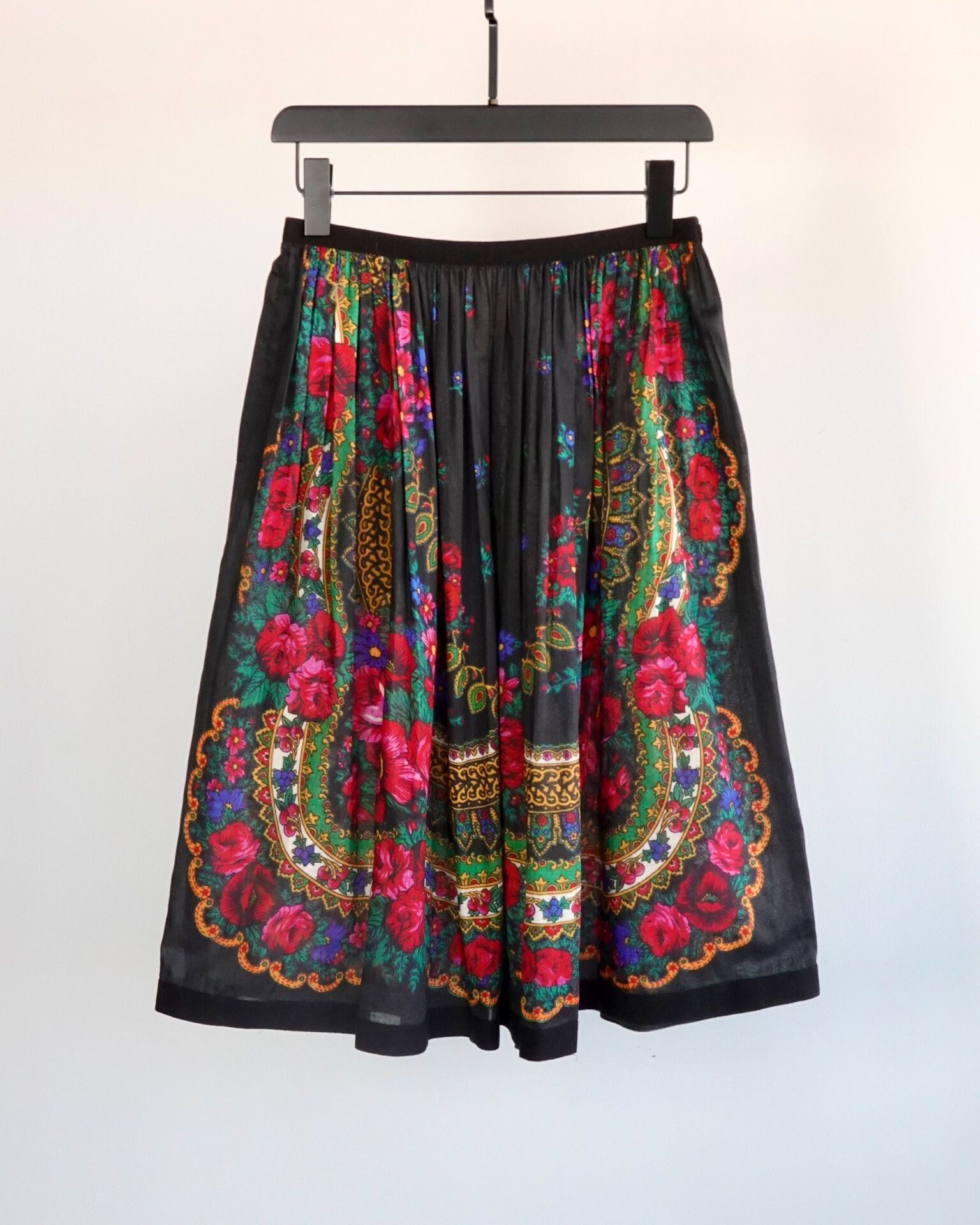 Comme des Garcons Floral Pleated Skirt by CDG Size 24" / US 00 / IT 34 - 3 Thumbnail