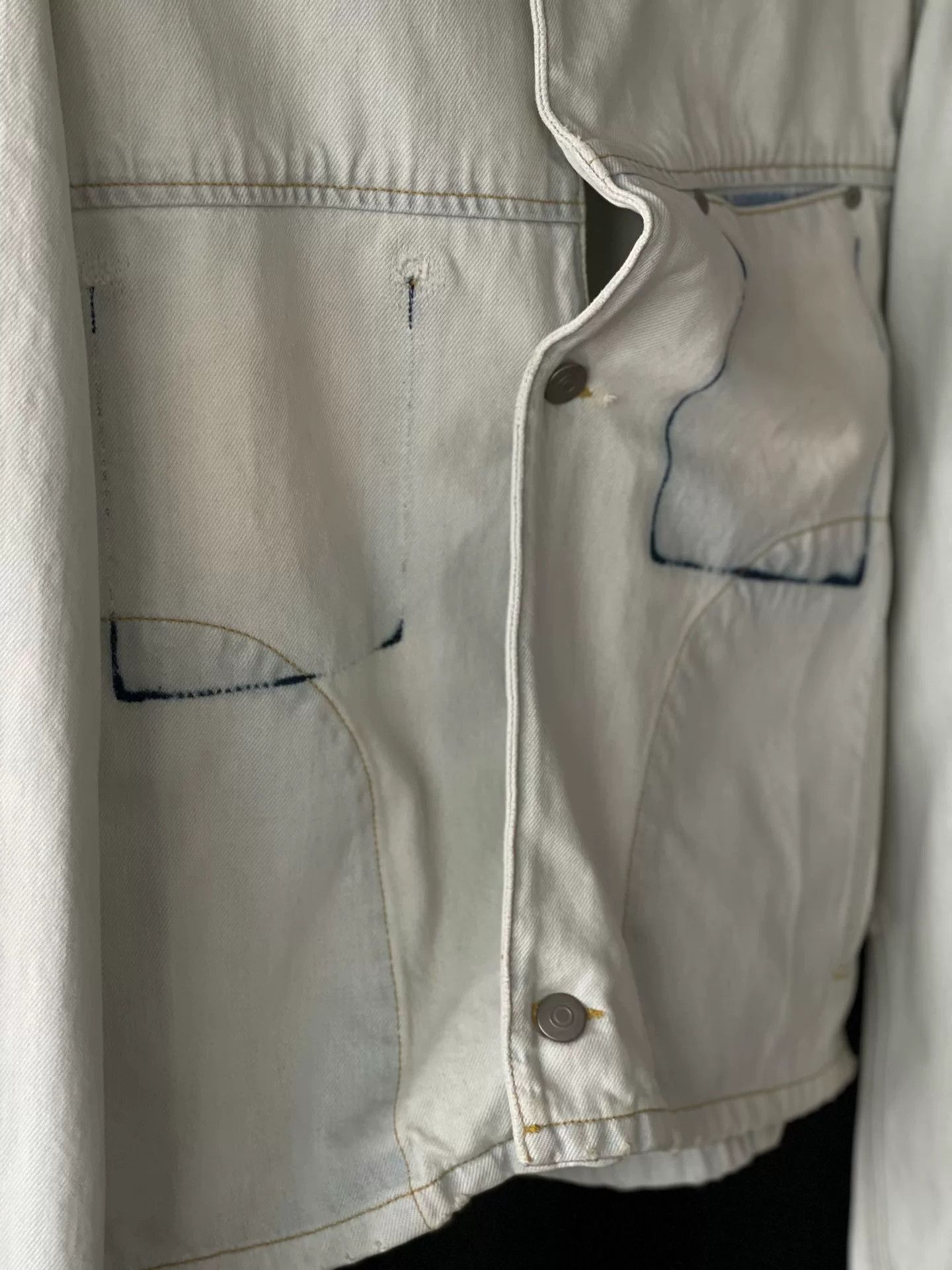 Maison Margiela Maison Margiela Distressed Denim Jacket for Men Size US M / EU 48-50 / 2 - 6 Thumbnail