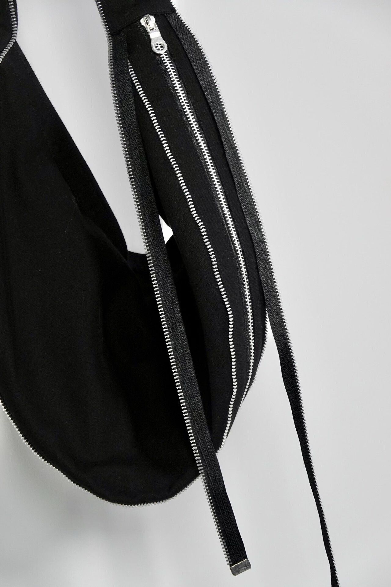 Limi Feu Limifeu Zipper Fringe Pouch Bag Size ONE SIZE - 3 Thumbnail