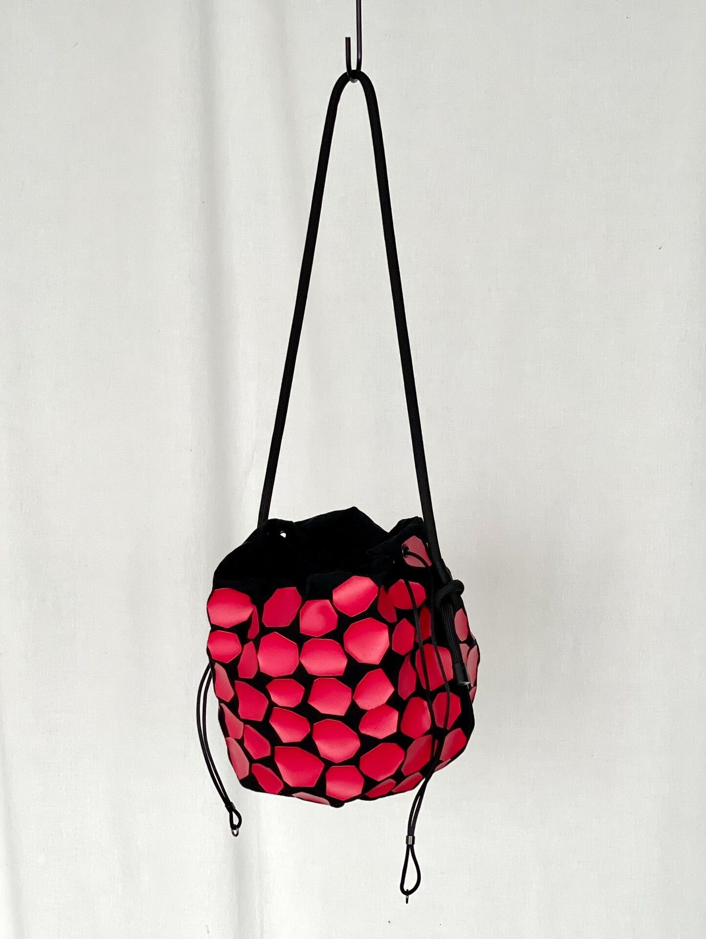 Issey Miyake Bao Bao Issey Miyake Geometric Pattern Bucket Bag Size ONE SIZE - 2 Thumbnail