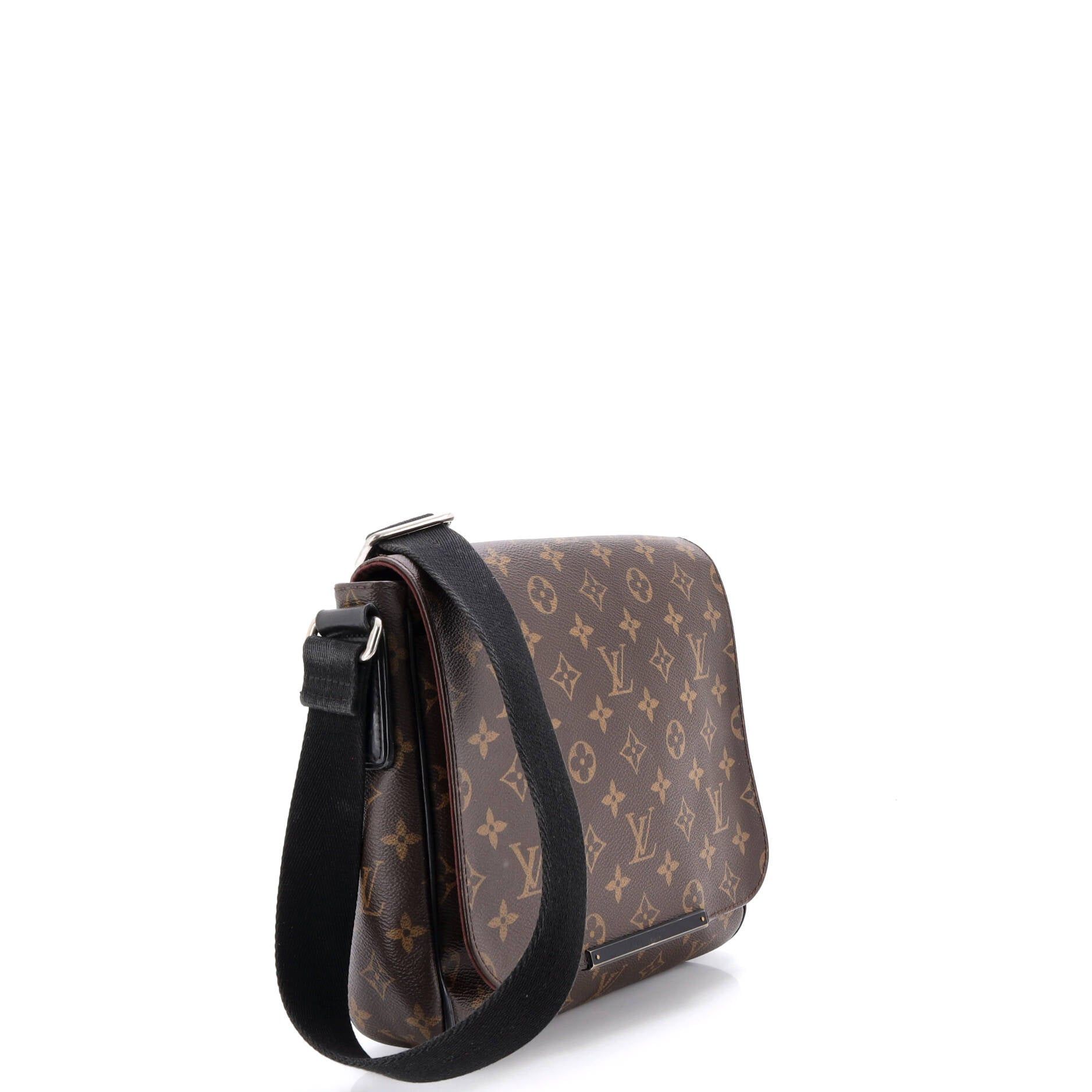 Louis Vuitton District Messenger Bag Size ONE SIZE - 2 Thumbnail