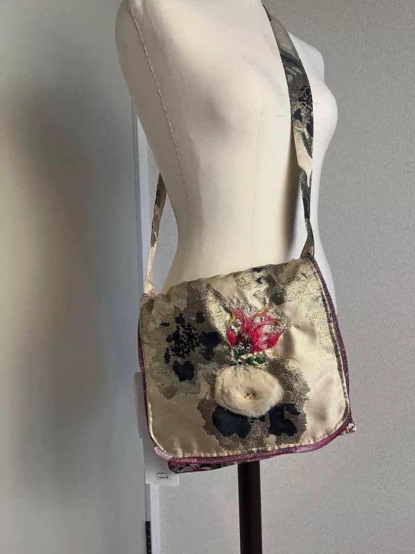 Japanese Brand Handmade Floral Patchwork Crossbody Bag Size ONE SIZE - 2 Thumbnail