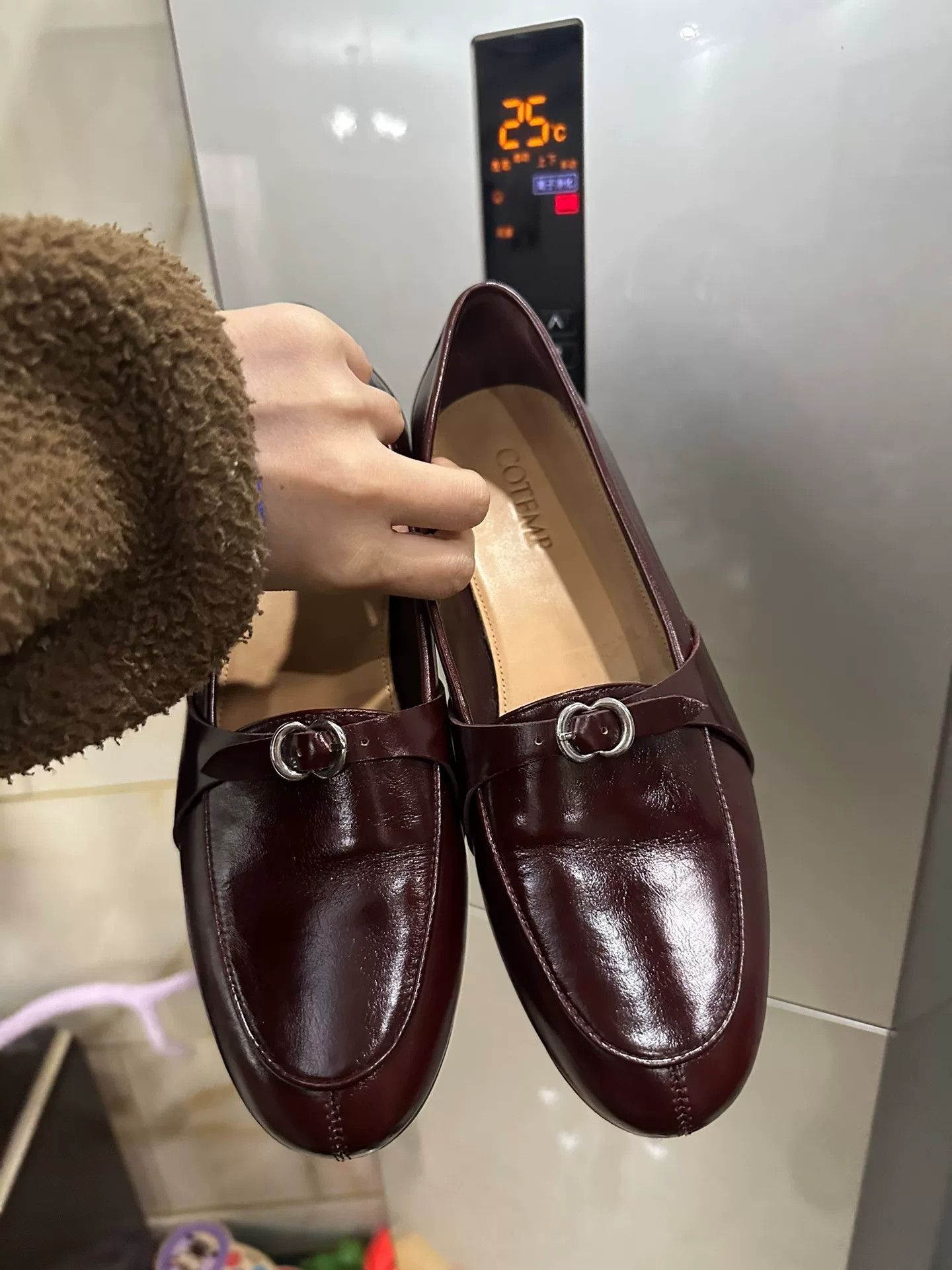 Japanese Brand Stylish Brown Loafers for Women Size US 6 / IT 36 - 2 Thumbnail