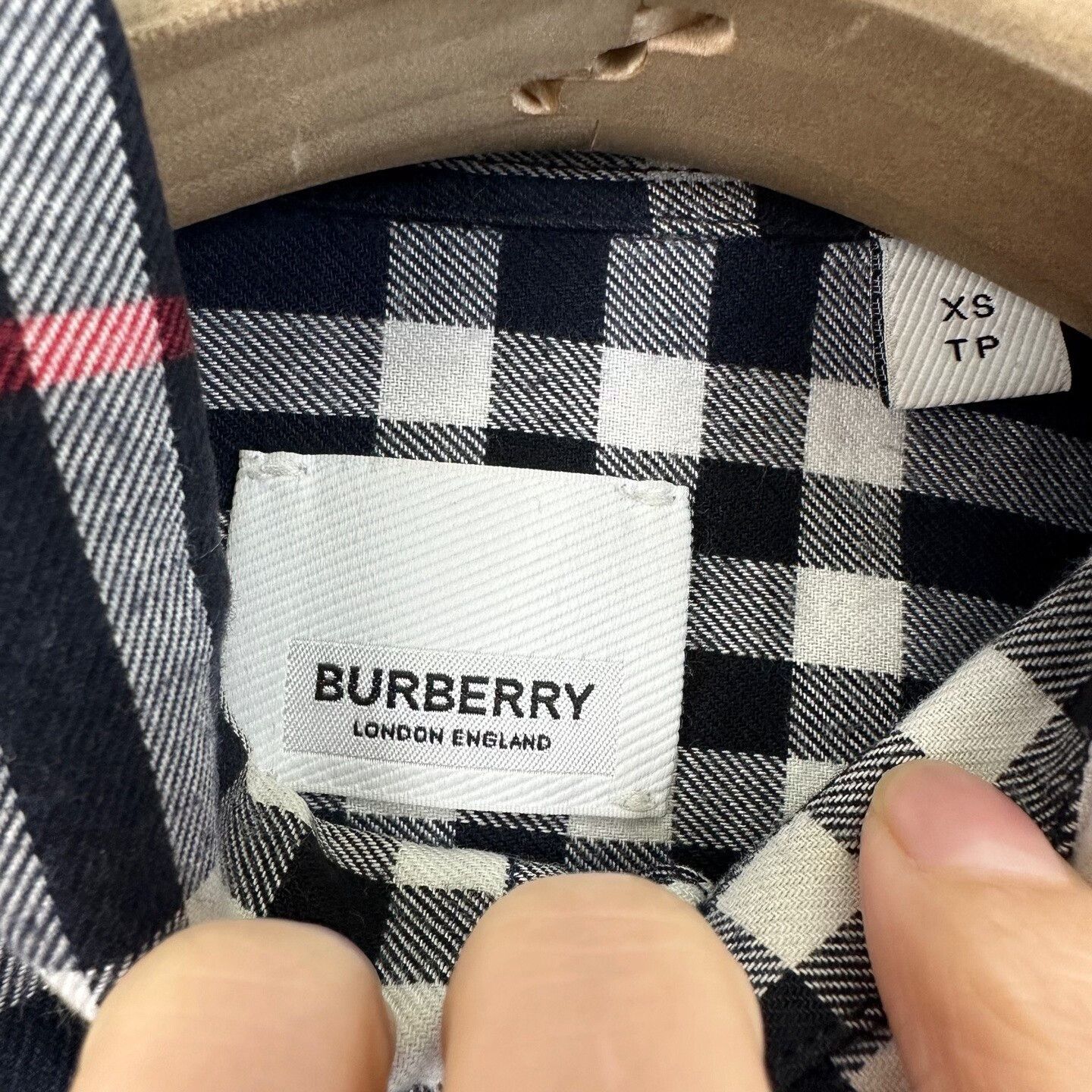 Burberry Burberry Classic Check Long-Sleeve Shirt XS Size XS / US 0-2 / IT 36-38 - 4 Thumbnail
