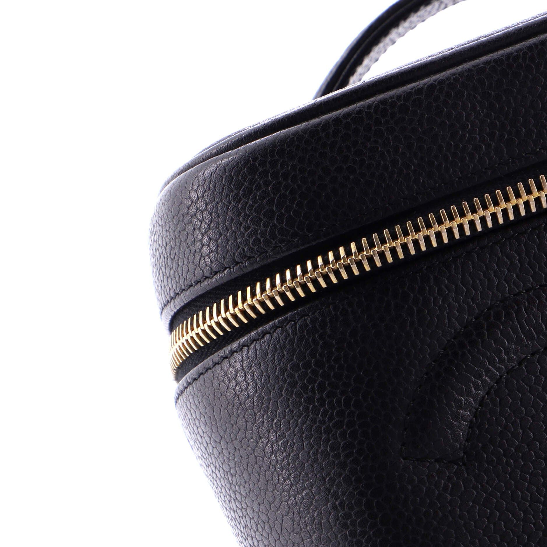Chanel Vintage Timeless Cosmetic Case Size ONE SIZE - 7 Thumbnail