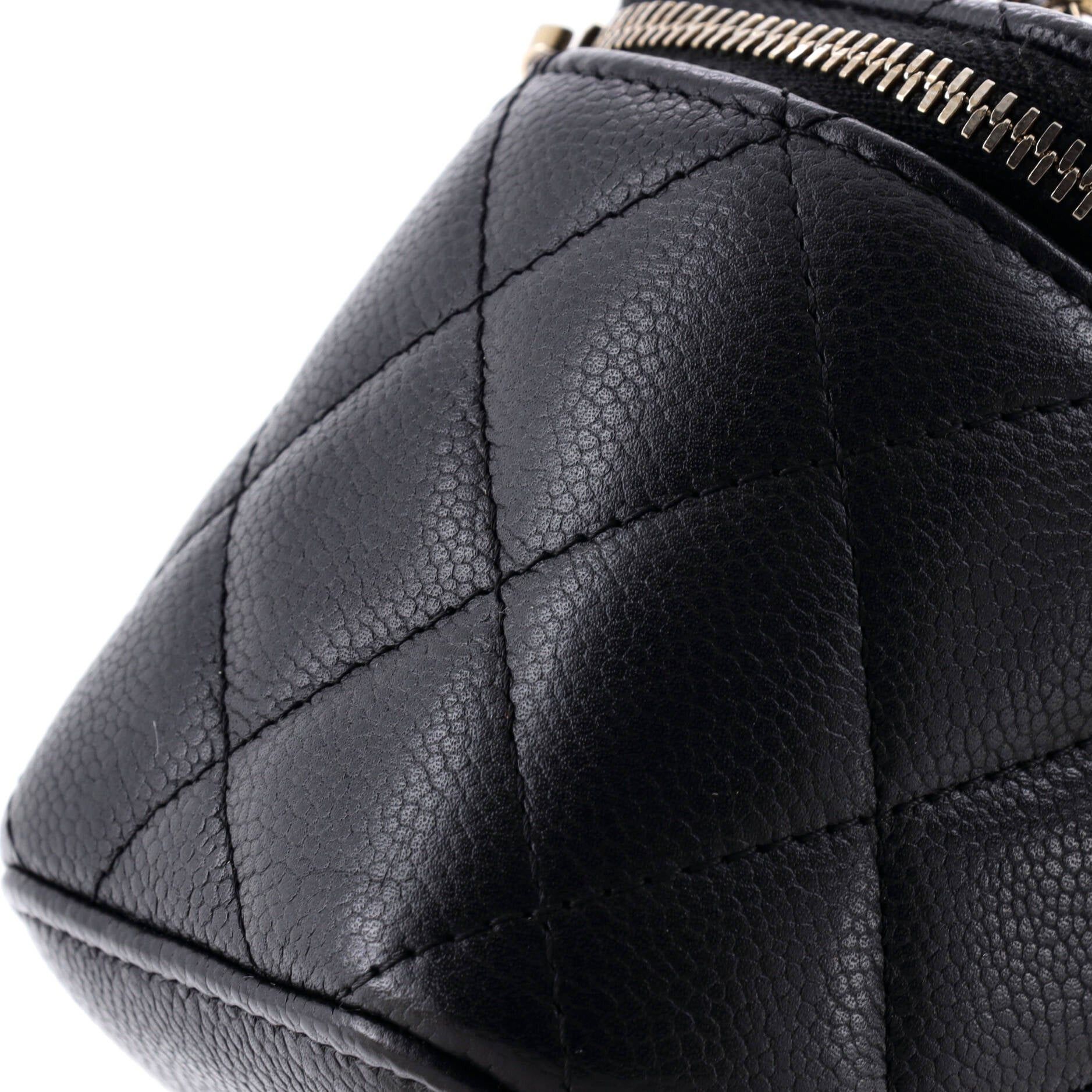 Chanel Tiny CC Link Vanity Case with Chain Size ONE SIZE - 7 Thumbnail
