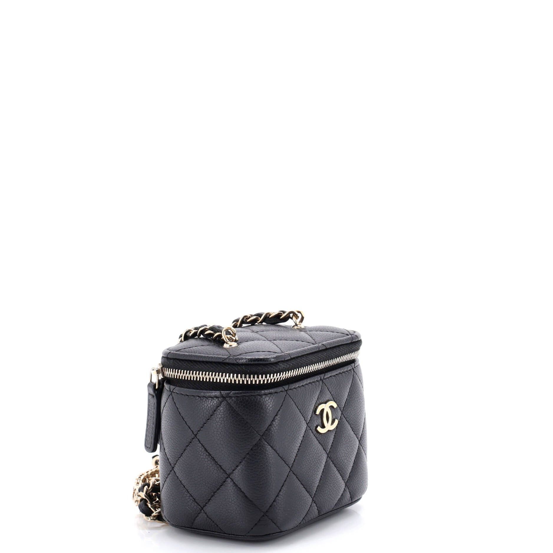 Chanel Tiny CC Link Vanity Case with Chain Size ONE SIZE - 3 Thumbnail