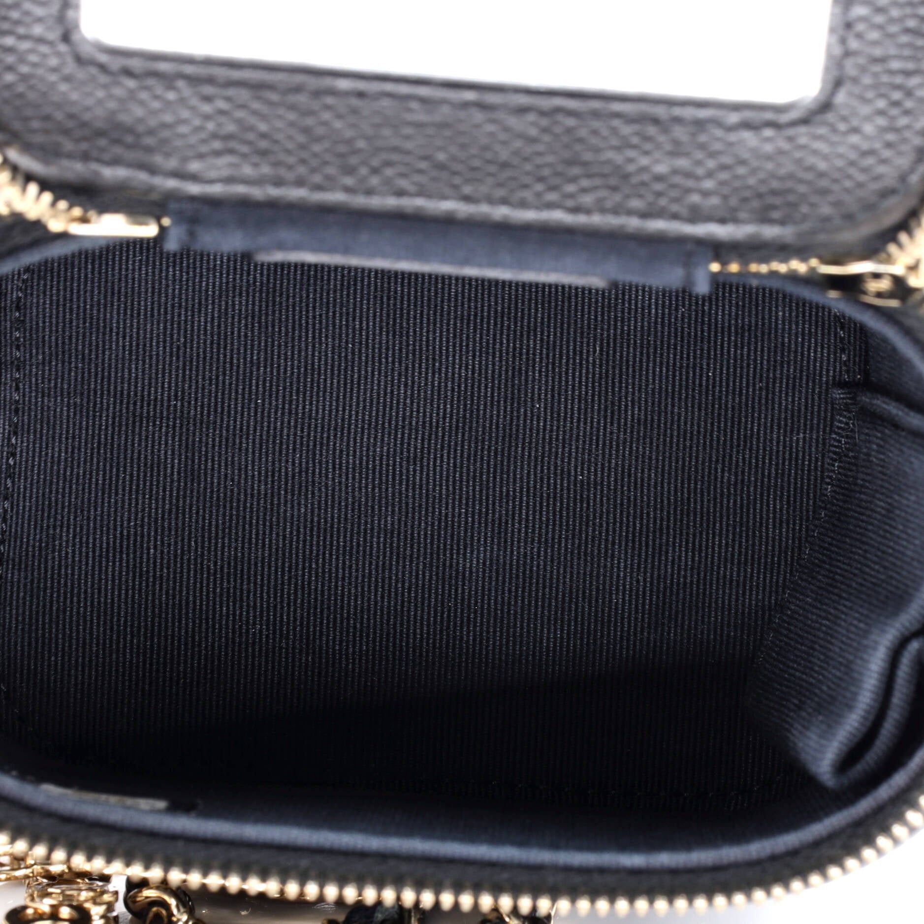 Chanel Tiny CC Link Vanity Case with Chain Size ONE SIZE - 6 Thumbnail