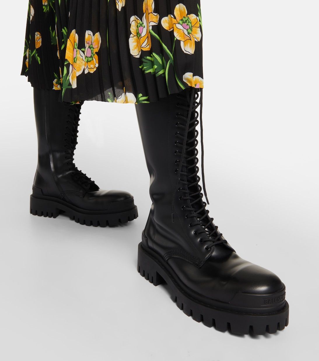 Balenciaga Strike tall leather lace-up boots Size US 8 / IT 38 - 3 Thumbnail