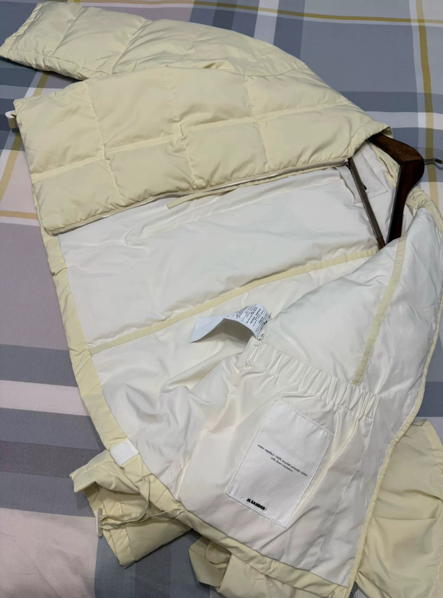 Jil Sander Jil Sander Down Jacket in Cream Color Size M / US 6-8 / IT 42-44 - 8 Thumbnail