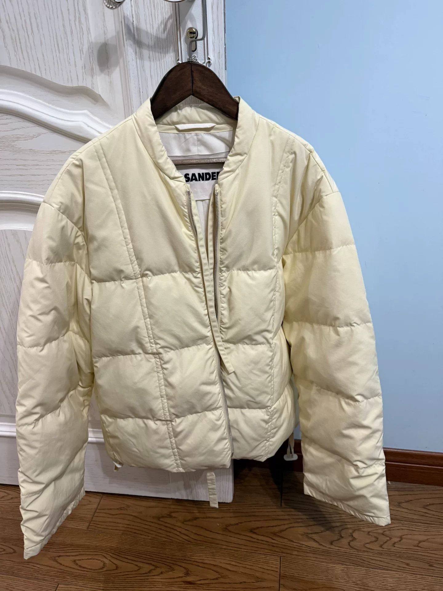 Jil Sander Jil Sander Down Jacket in Cream Color Size M / US 6-8 / IT 42-44 - 2 Thumbnail