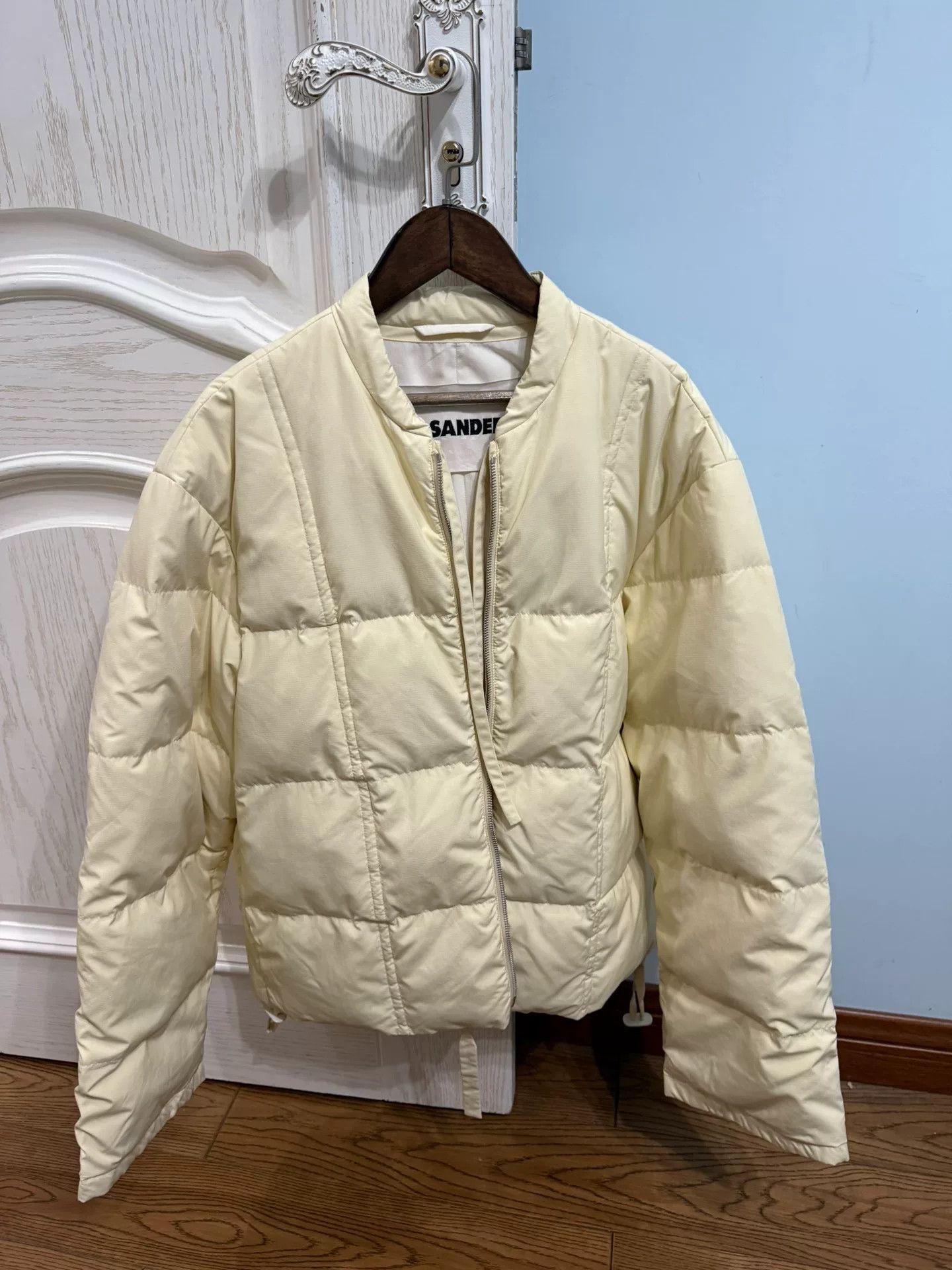 Jil Sander Jil Sander Down Jacket in Cream Color Size M / US 6-8 / IT 42-44 - 3 Thumbnail