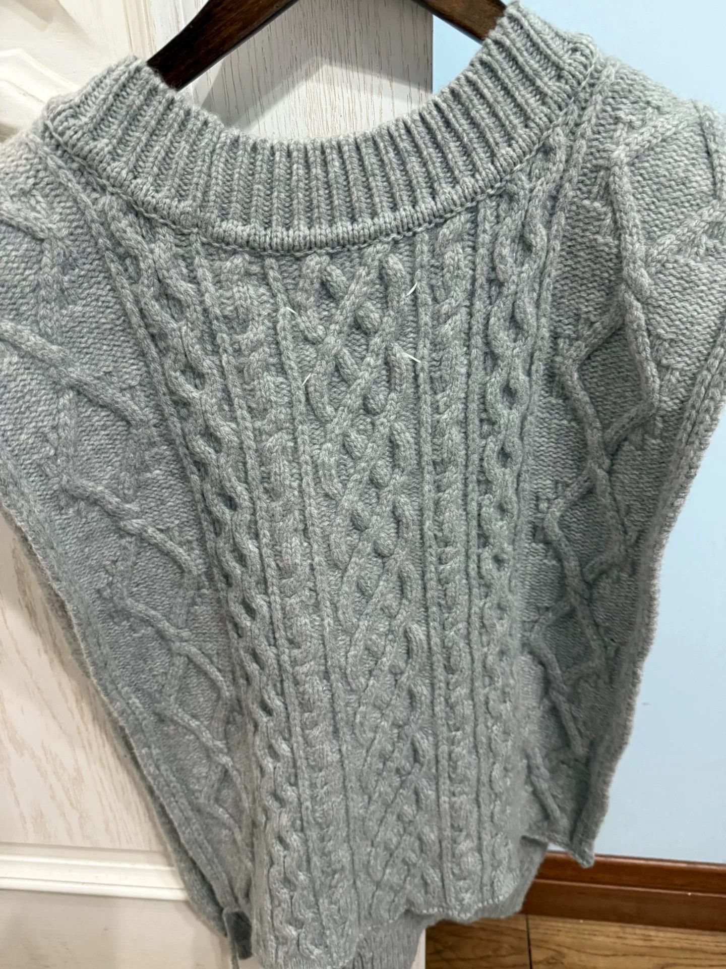 Maison Margiela Maison Margiela Wool Knitted Vest Size US M / EU 48-50 / 2 - 4 Thumbnail