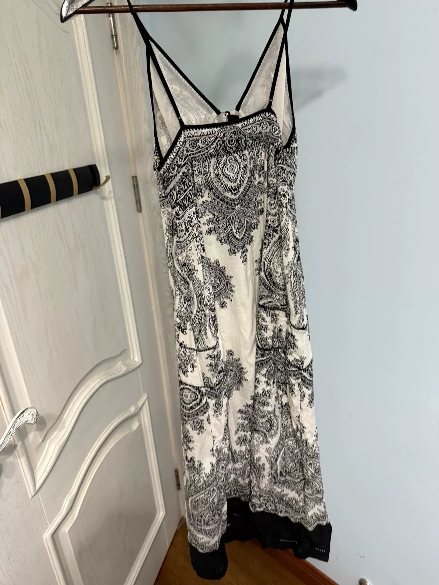 Allsaints Allsaints Floral Print Cami Dress Size M / US 6-8 / IT 42-44 - 3 Thumbnail