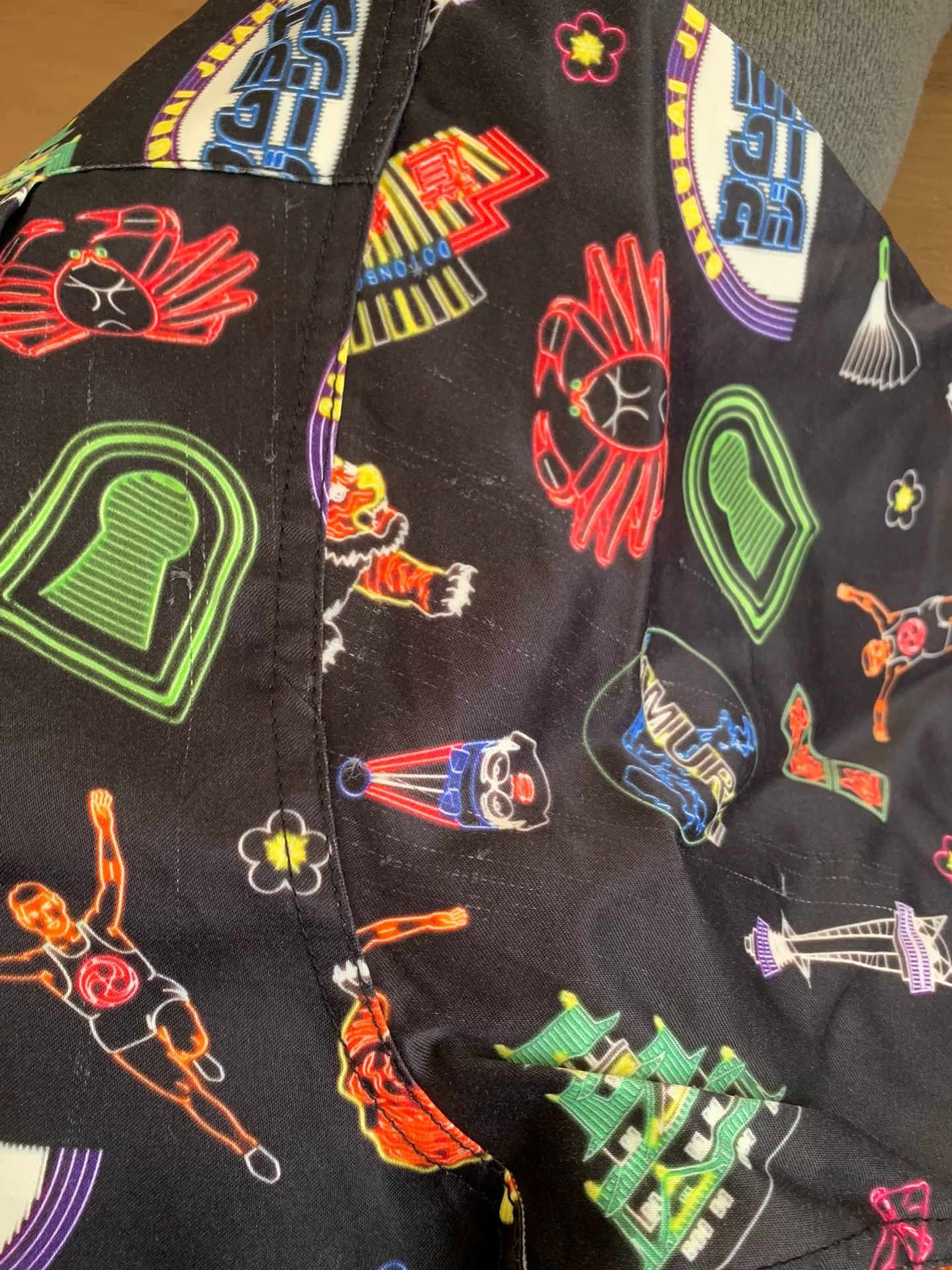 Japanese Brand Samurai Osaka Neon 25th Limited Satin Shirt Size US XXL / EU 58 / 5 - 7 Thumbnail