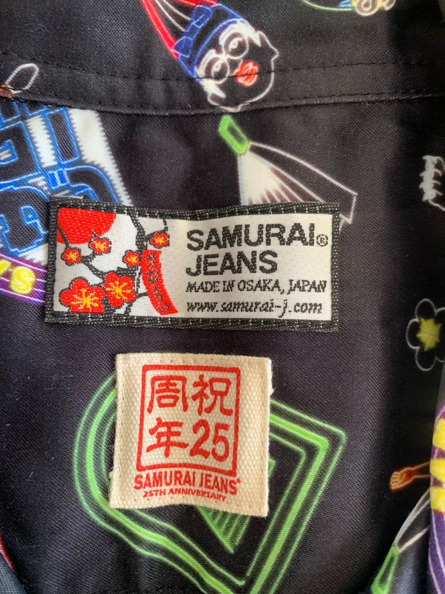 Japanese Brand Samurai Osaka Neon 25th Limited Satin Shirt Size US XXL / EU 58 / 5 - 2 Thumbnail