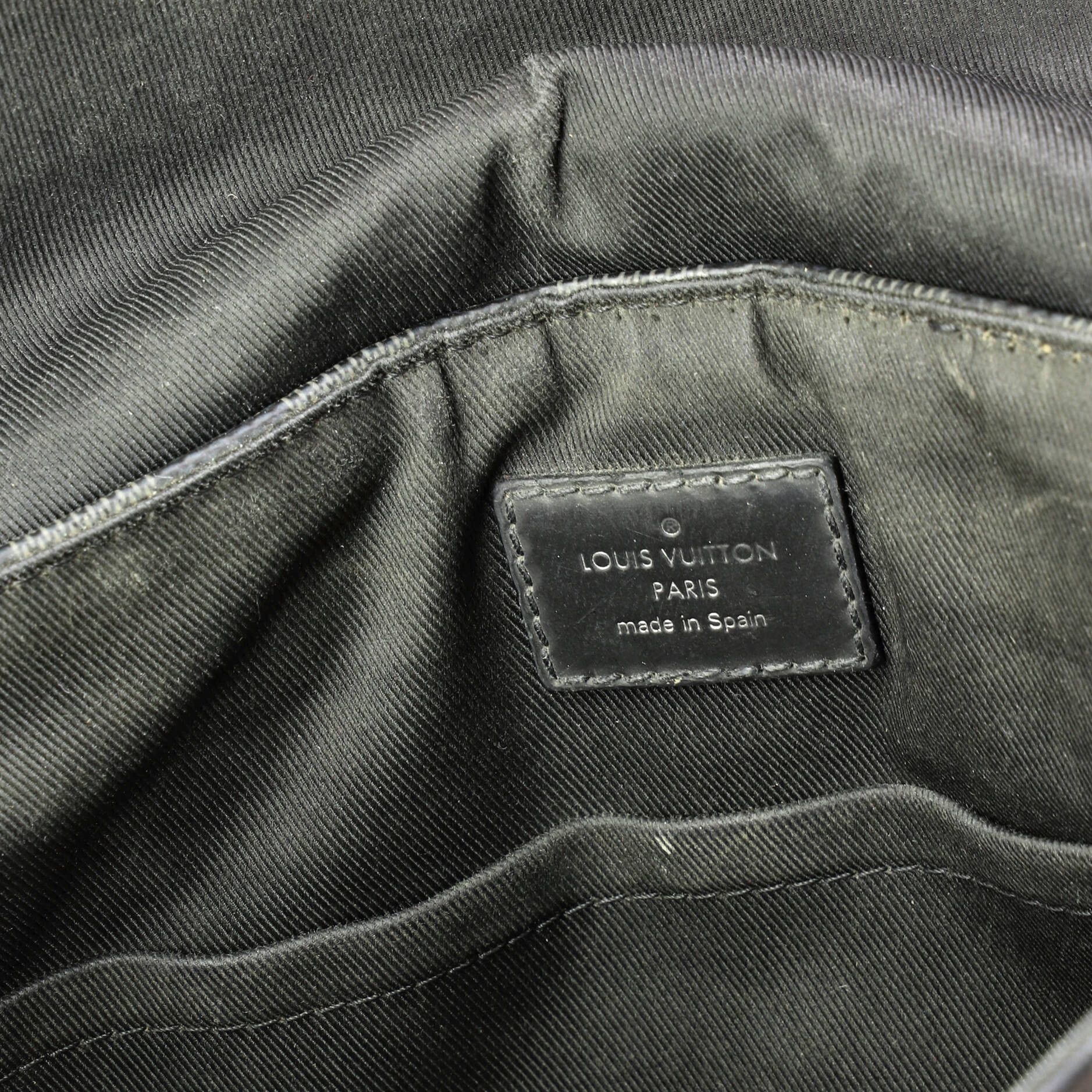 Louis Vuitton District Messenger Bag Size ONE SIZE - 6 Thumbnail