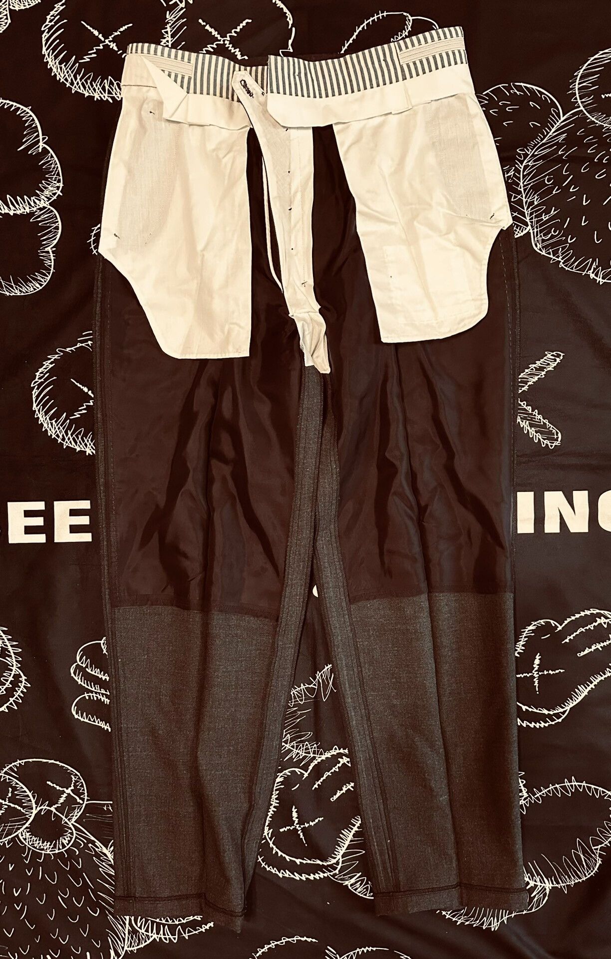Japanese Brand Award-Winning Wool Dress Trousers Size US 30 / EU 46 - 7 Thumbnail