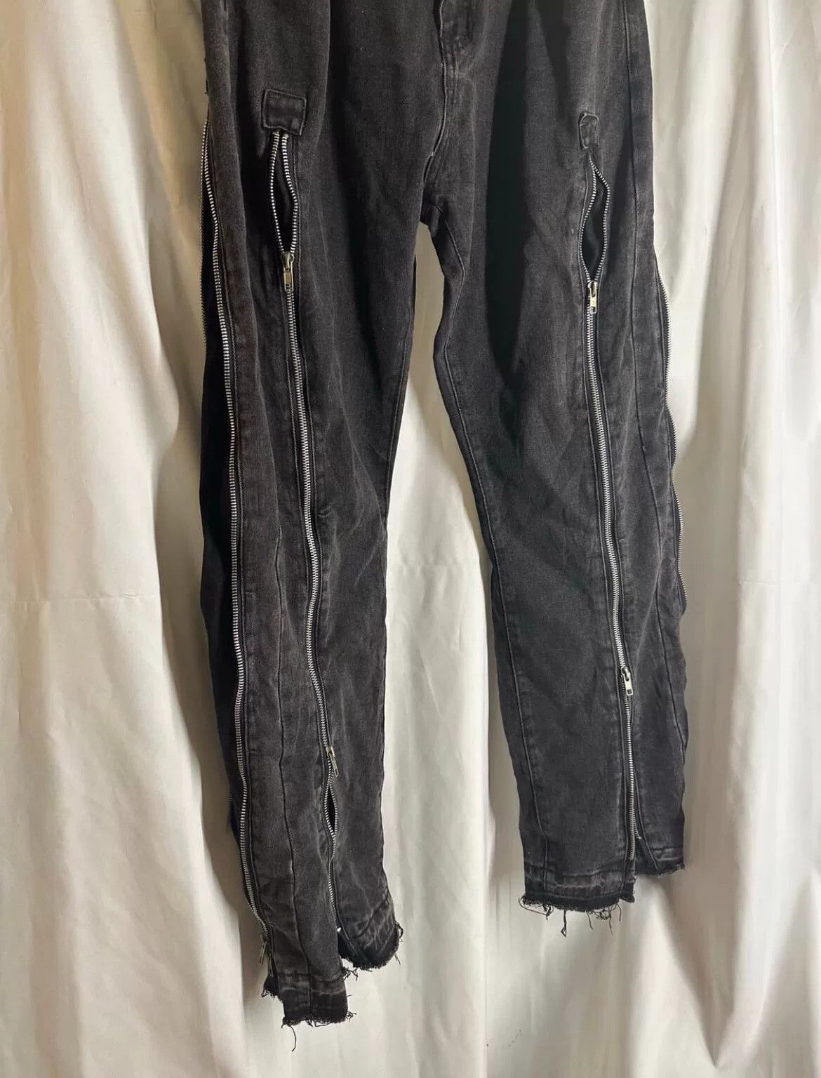 Japanese Brand Vintage Japanese Zip Detail Denim Pants Size US 31 - 2 Thumbnail